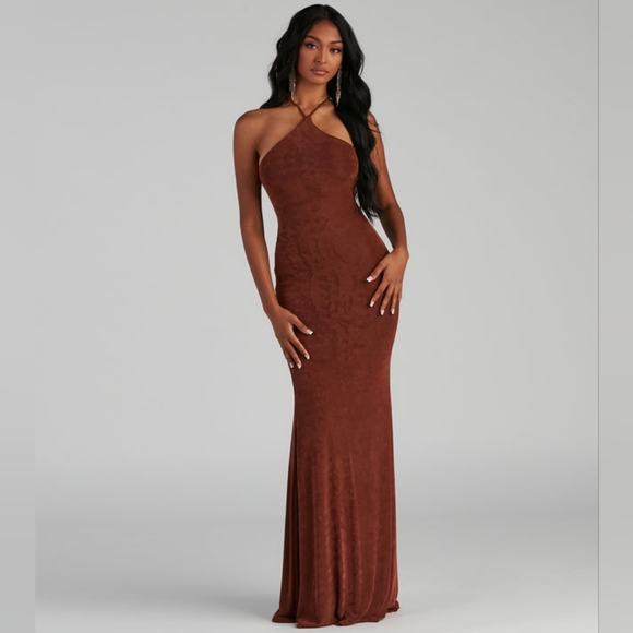 Windsor Dresses & Skirts - NWT Windsor Moira Formal Open Back Lurex Dress - Size S